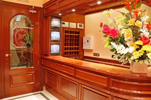 Hostal Victoria I Madrid Exterior foto